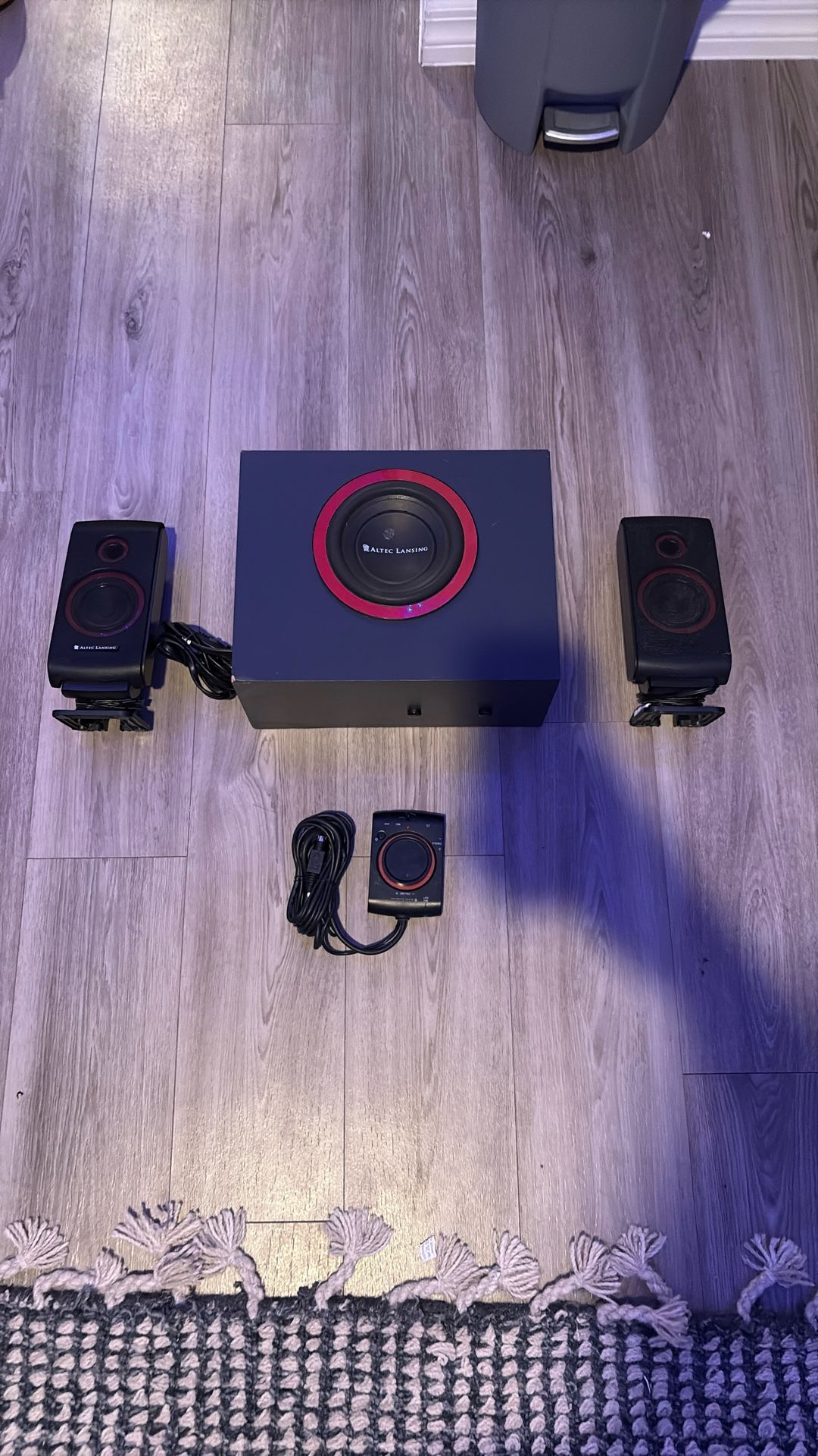 Altec Lancing Speaker System