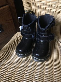 DR Martens little girls black boots size 4