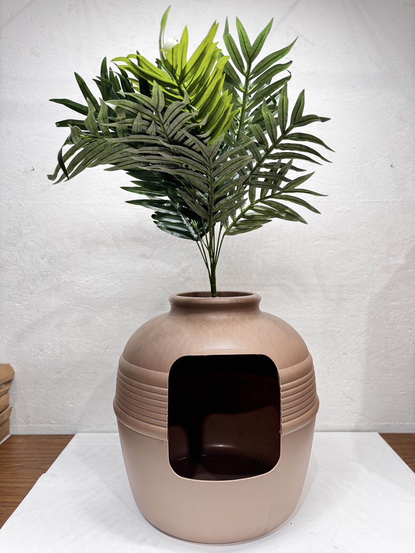 Good Pet Stuff, the Original Hidden Litter Box