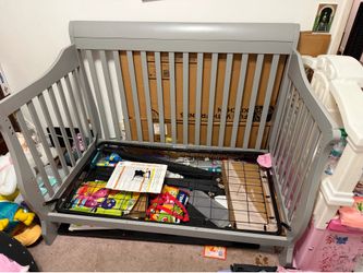 Convertible toddler bed