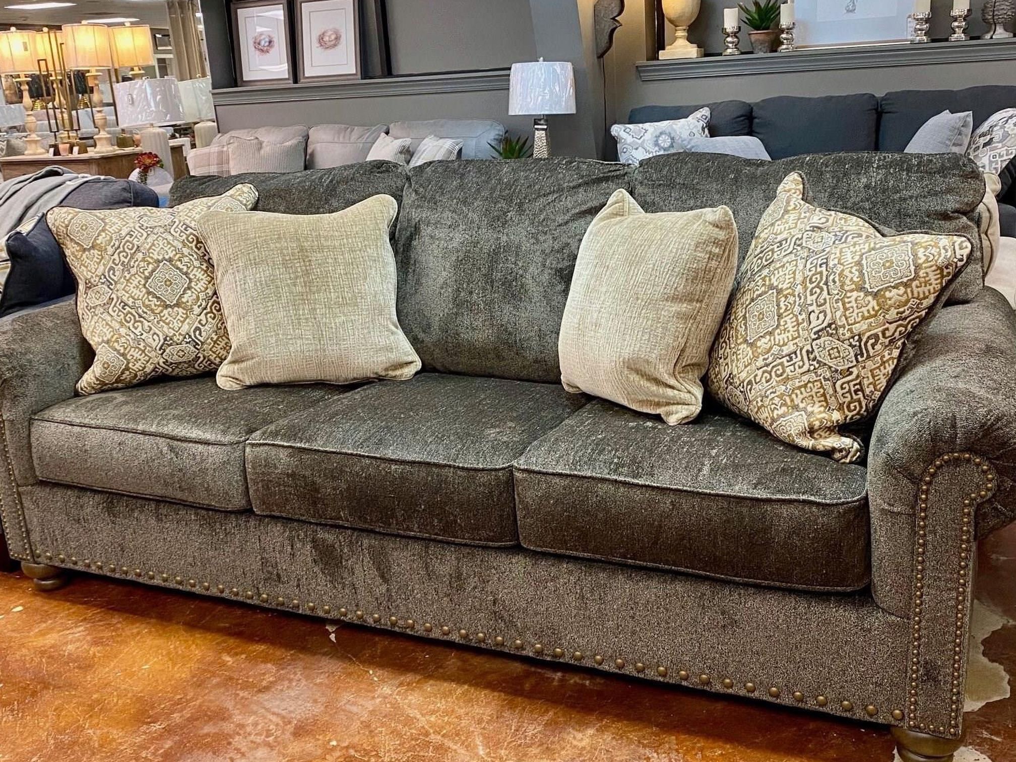 Stracelen Sable Queen Sofa Sleeper /couch