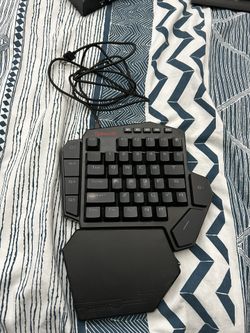 RedDragon One Handed Gaming Keyboard 