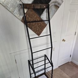 Brand New 5.5 Foot Blanket Holder / Farmhouse Ladder Rack