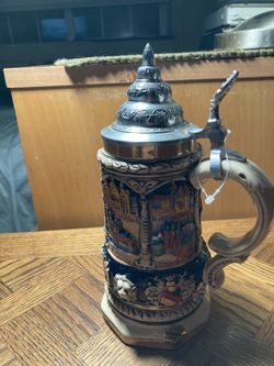 German Handmade “KING” Brand  Stein With Lid - Deutschland - Disney  - #533/10,000  Solid Pewter lid made by Zinn.