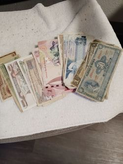 For sale coins an bills diferen coutris
