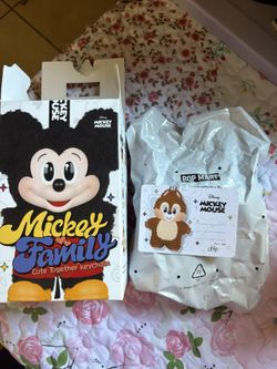 Mickey  Family  Keychain