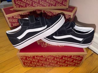 Black old school vans boys size 3