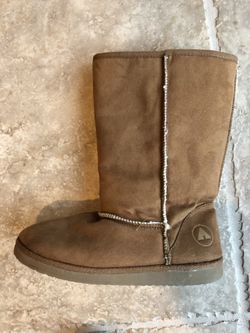 Girls boots airwalk size 4 1/2