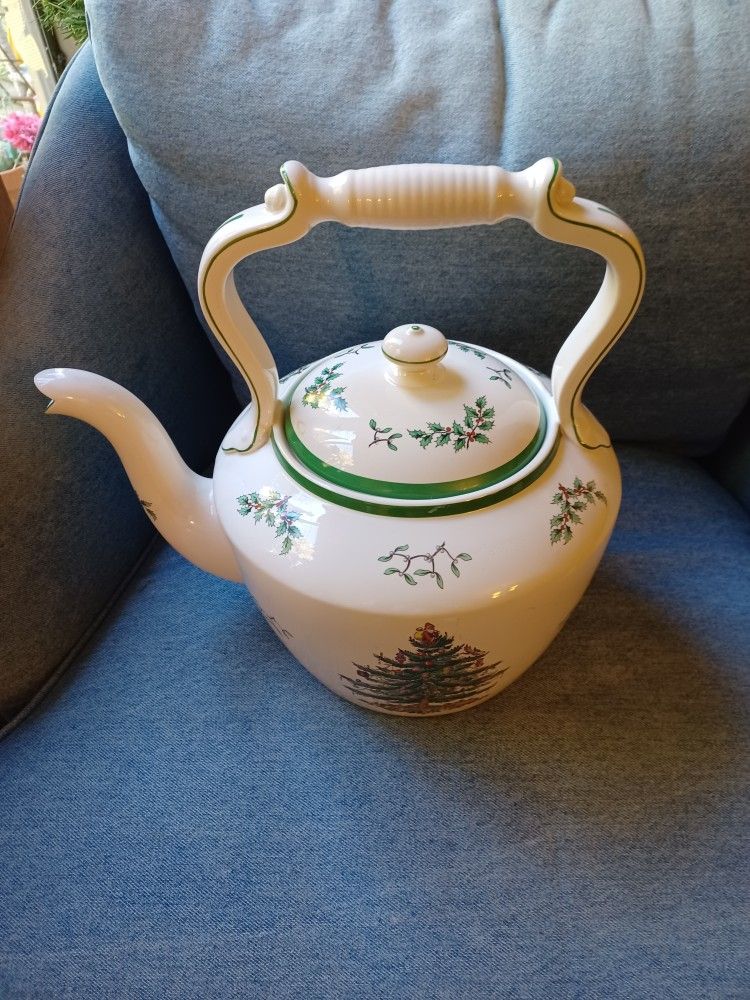 Large Spode Christmas Tree Kettle 