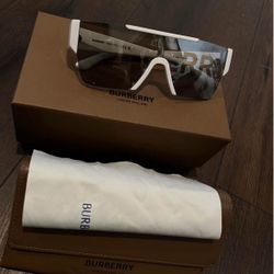 Burberry Glasses 