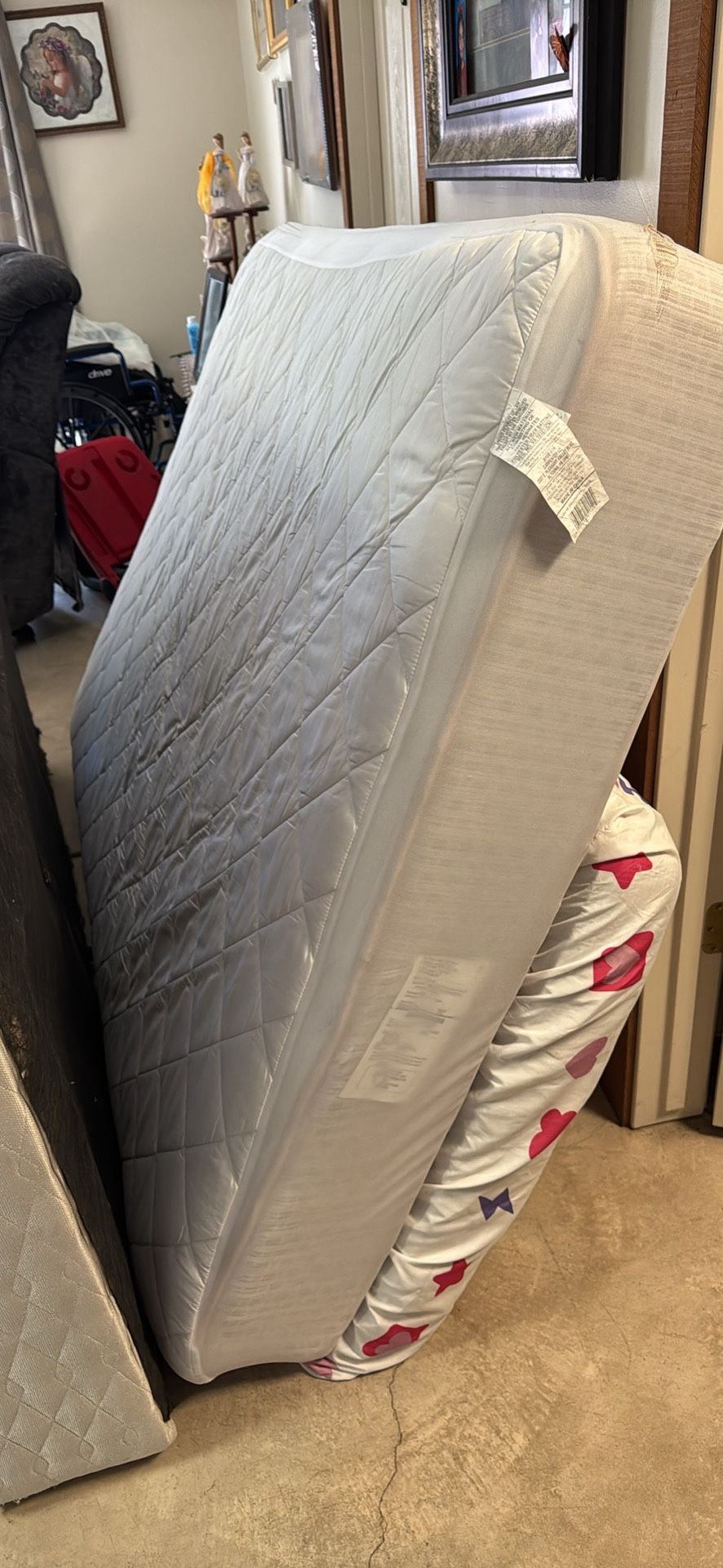 Mattress & Box Spring