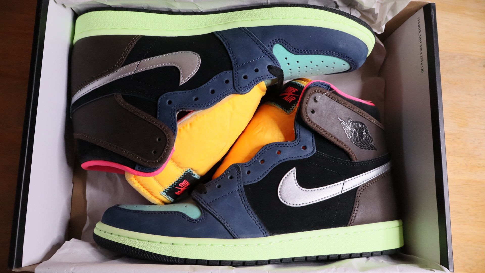 Air Jordan 1 Tokyo Bio Hack