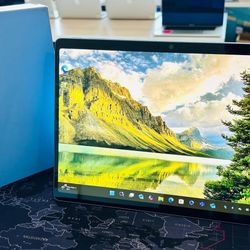 Microsoft Surface Pro 11th Edition Snapdragon 12-Core 3.40Ghz 16GB 500GB SSD Laptop//Tablet