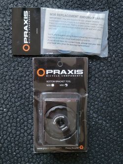 Praxis M30 bottom bracket bearing kit + M30 socket tool