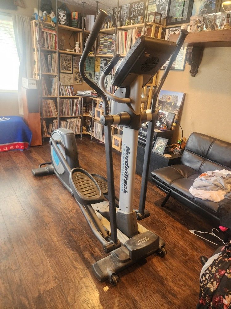 Nordictrack Commercial 1300 Elliptical