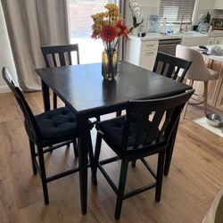 Black Dining Table And Chairs