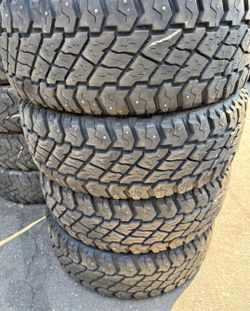 🎖275 70 18 Cooper tires Con 80% de Vida Las 4