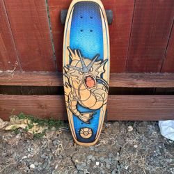 Skateboard Pokémon Center 