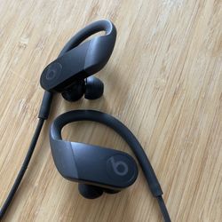Powerbeats 