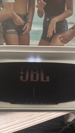 JBL Speaker charge5 20H lasting