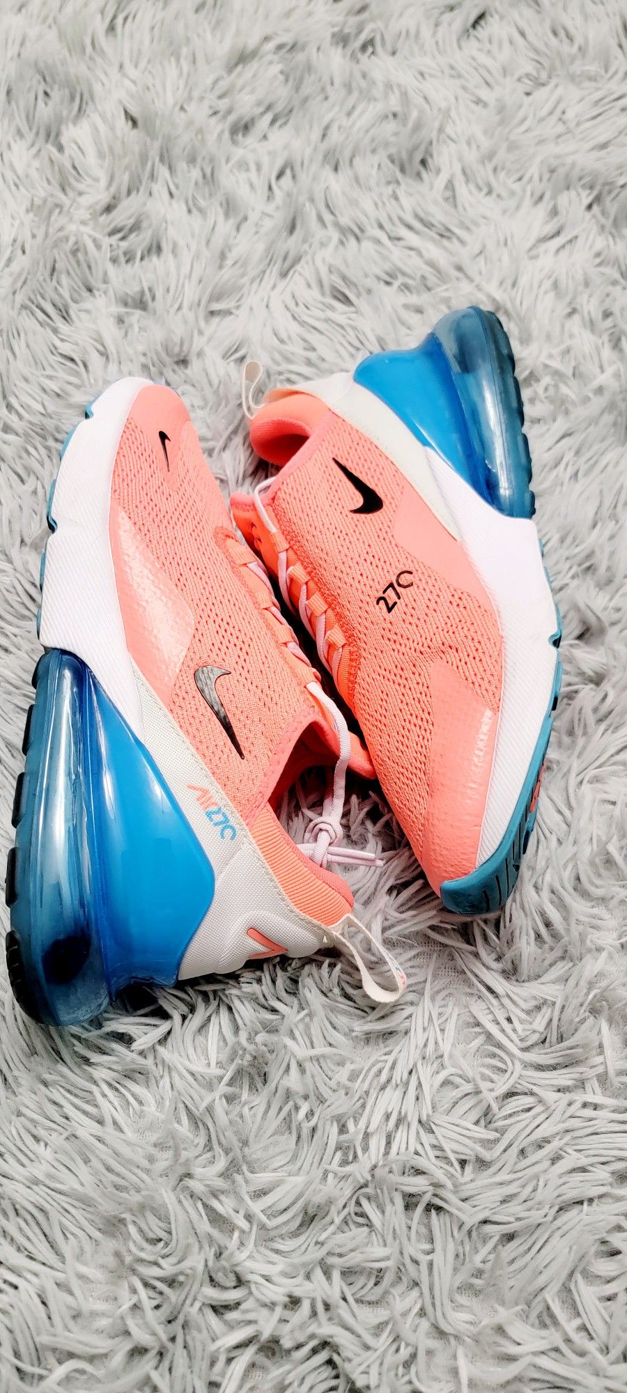 Size 8.5 New Nike Air Max 270 Lava Glow CI5856-600.