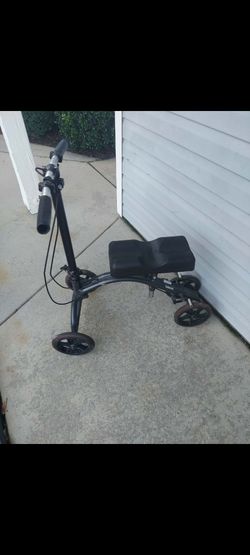 Knee scooter