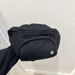 Lululemon belt bag