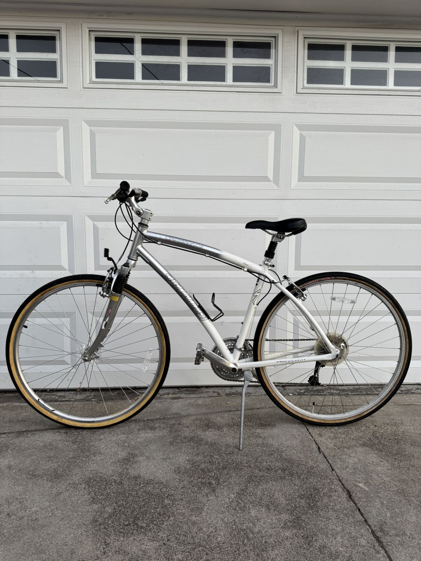 Specialized – Large Frame Hybrid Bike, 700c Wheels, Shimano 24-Speed – Ready to Ride