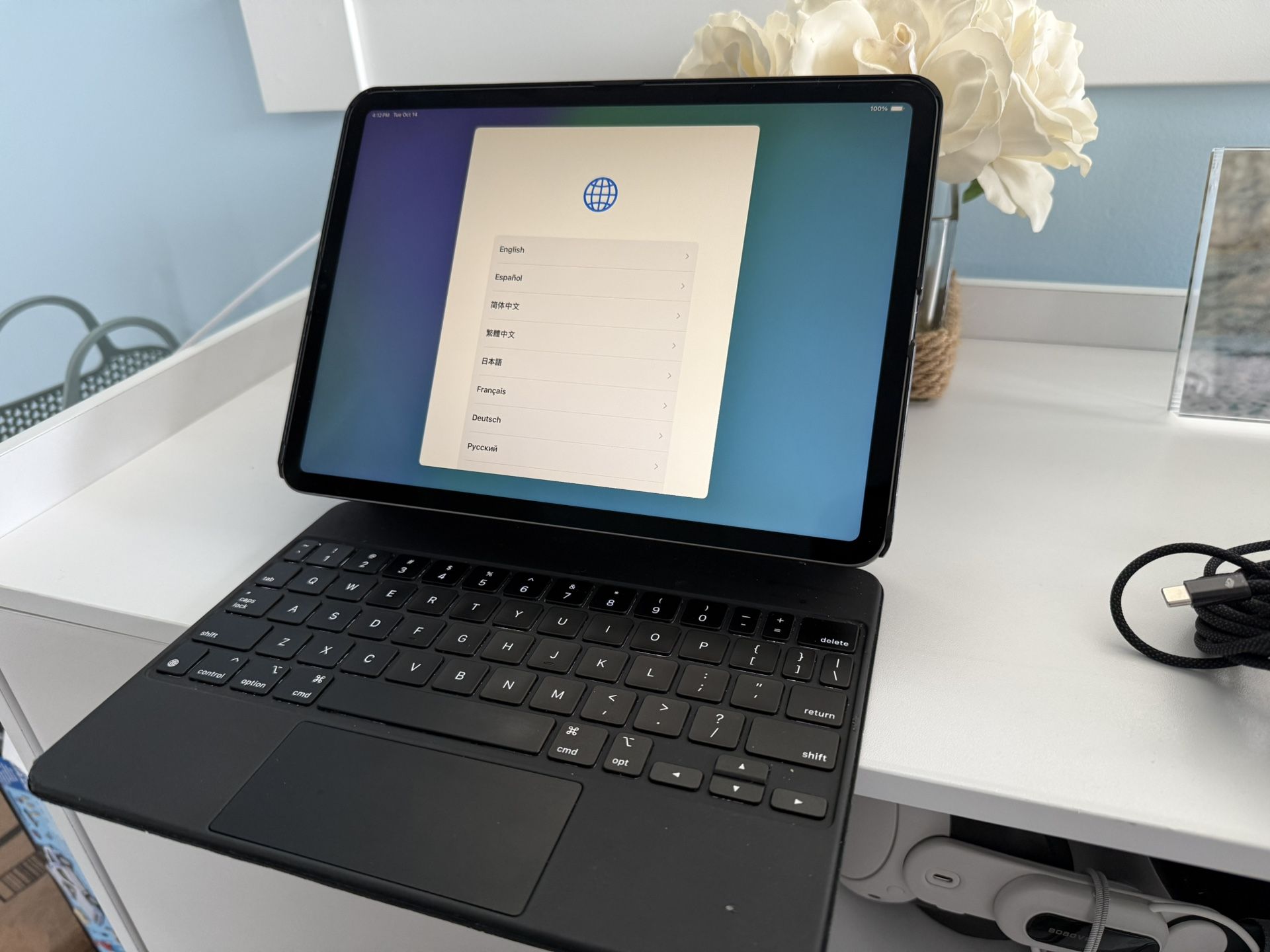 iPad Pro 11 Inch 3rd Gen 256G (WiFi Only) + Magic Keyboard