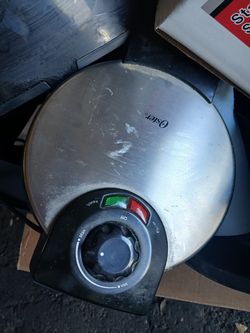 Waffle maker