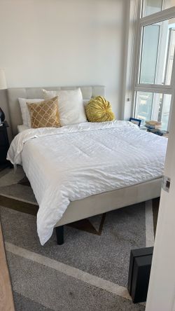 Queen frame & mattress