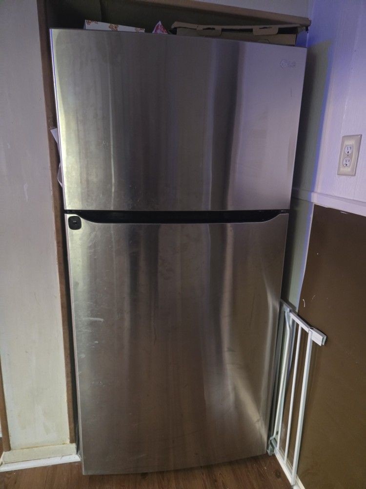 LG Fridge