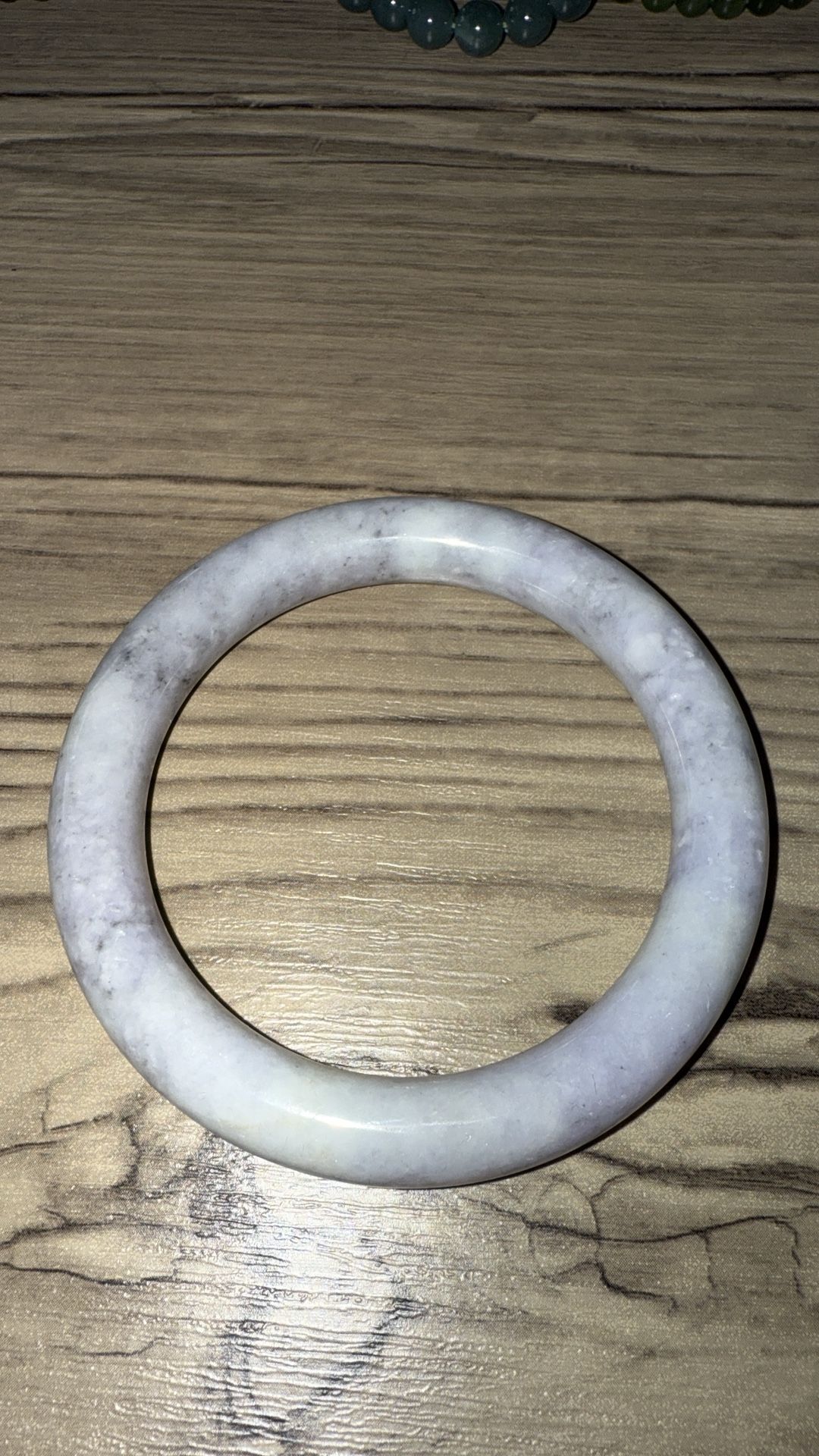 Light lavender jade bangle