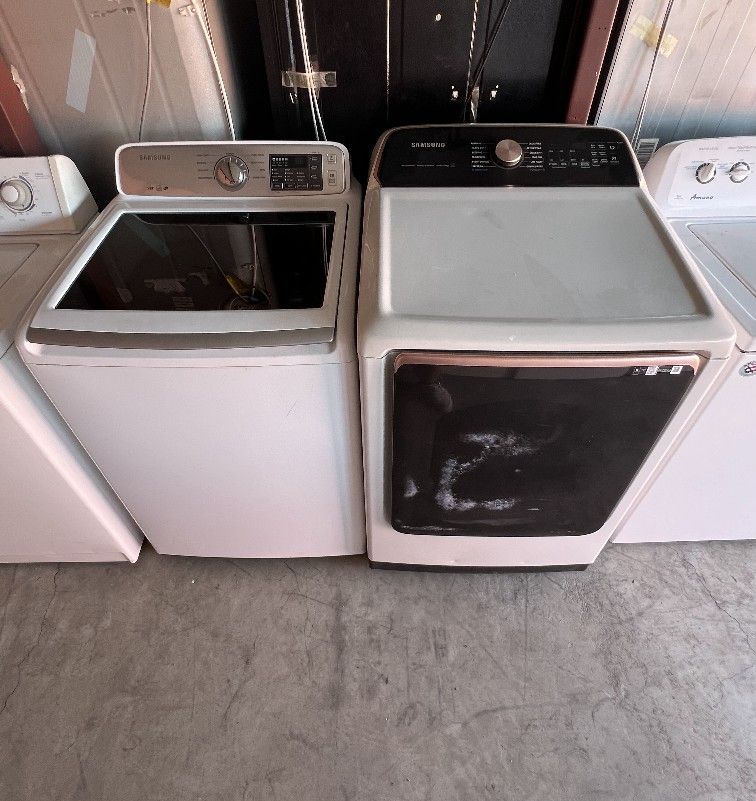 White Samsung Washer And Electric Dryer