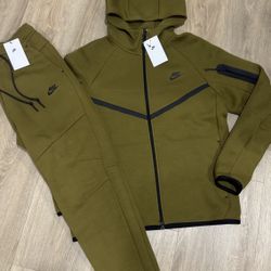 Olive Green Nike Tech 