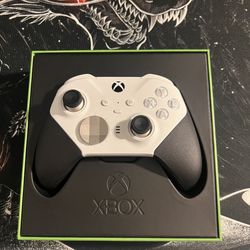 White Core Xbox Elite Series 2 Controller