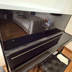 1988 Yamaha Upright Piano 