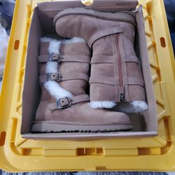 Uggs Size 2 