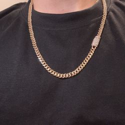 14K ROSE GOLD NECKLACE WITH DIAMOND CLASP