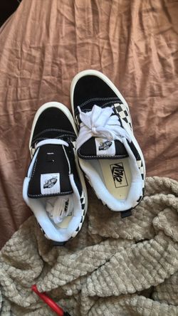 VANS ! 7 1/2 M 9 WM