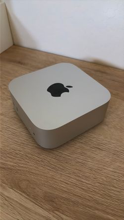 Mac Mini M4 chip -  16gb RAM / 512gb Storage