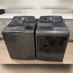 GE Profile Large Capacity Washer & Electric Dryer Matching Set - Like New - Macomb County, MI