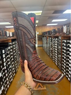 Men’s Boots size 11