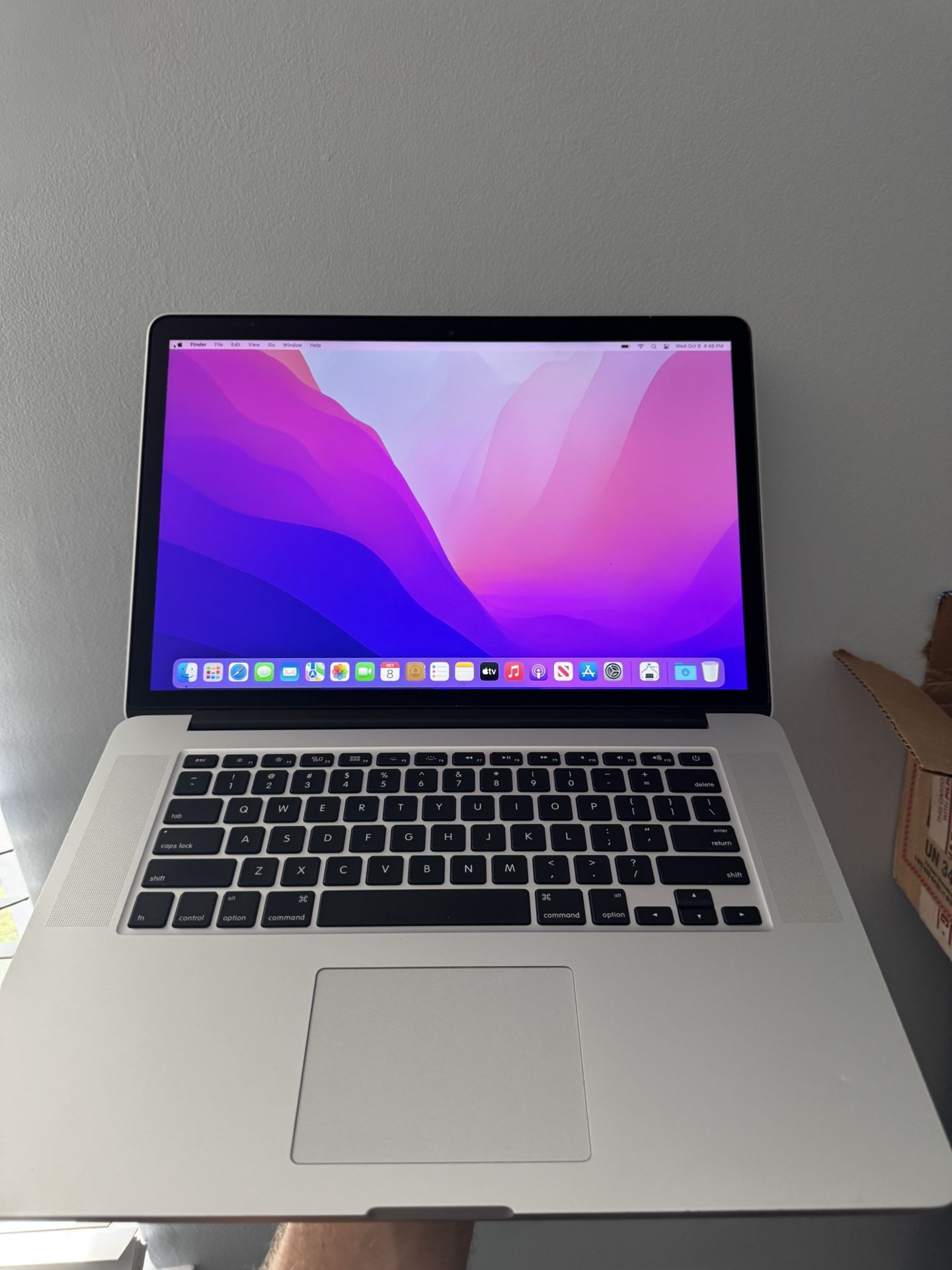 Apple MacBook Pro 15” 16GB Ram i7 512GB Storage