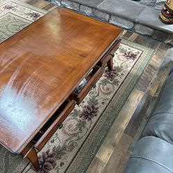 Coffee Table, W 2 End Tables. 