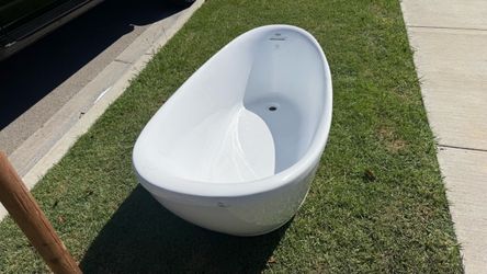 Tub $80 never used