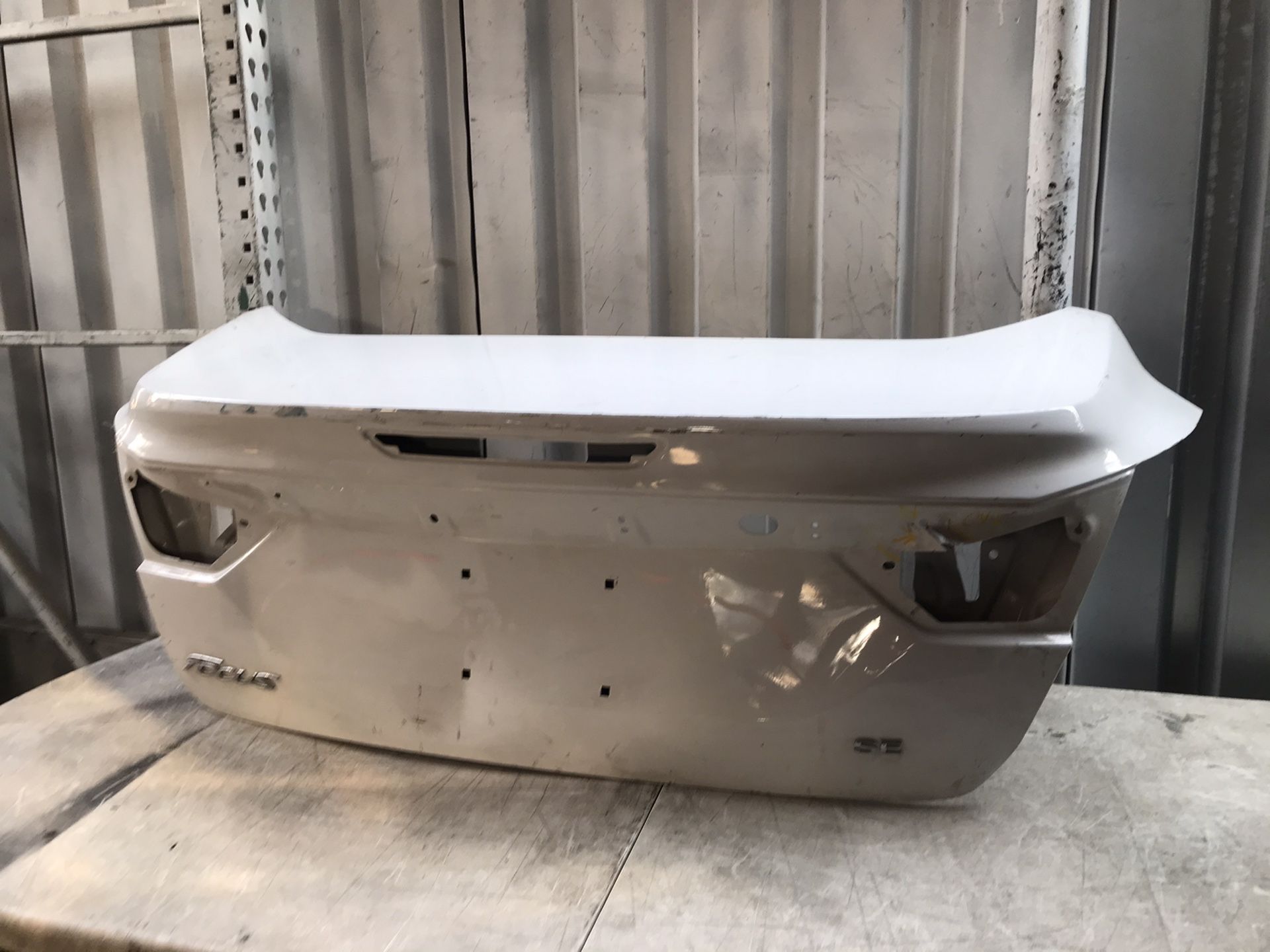 2012 2014 Ford Focus trunk lid