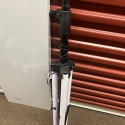 Speaker Stand Legs Have Led Lights