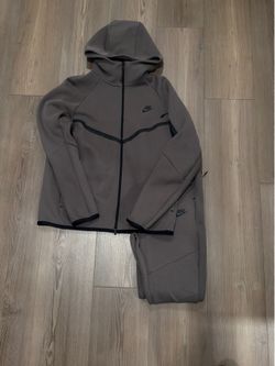 Cave stone Nike tech