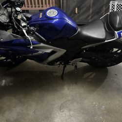 2017 Yamaha R3